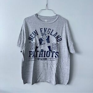 NFL Team Apparel Vintage Grey New England Patriots Football VTG Shirt - Medium